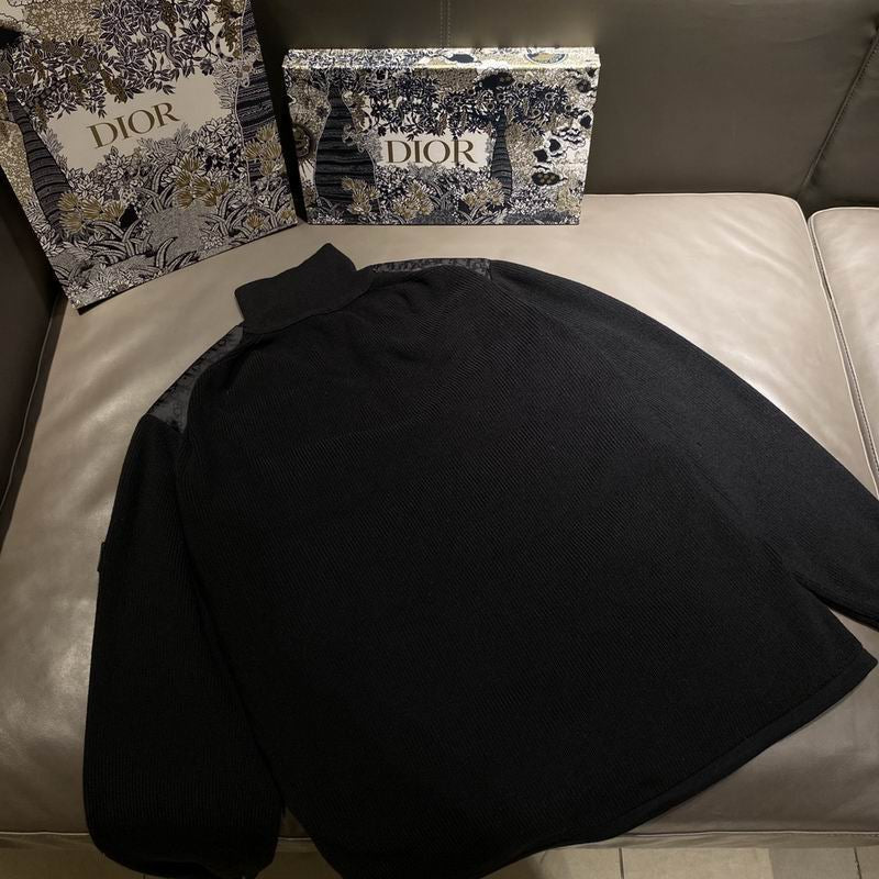 Dior “Hybrid Oblique”