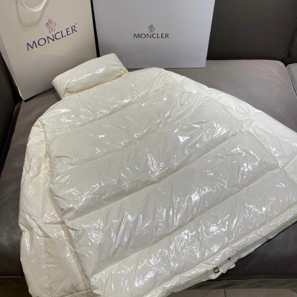 Moncler “Vintage”