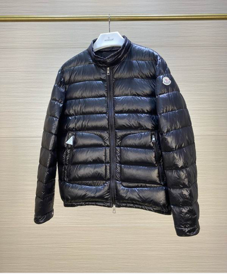 Moncler “Acorus”